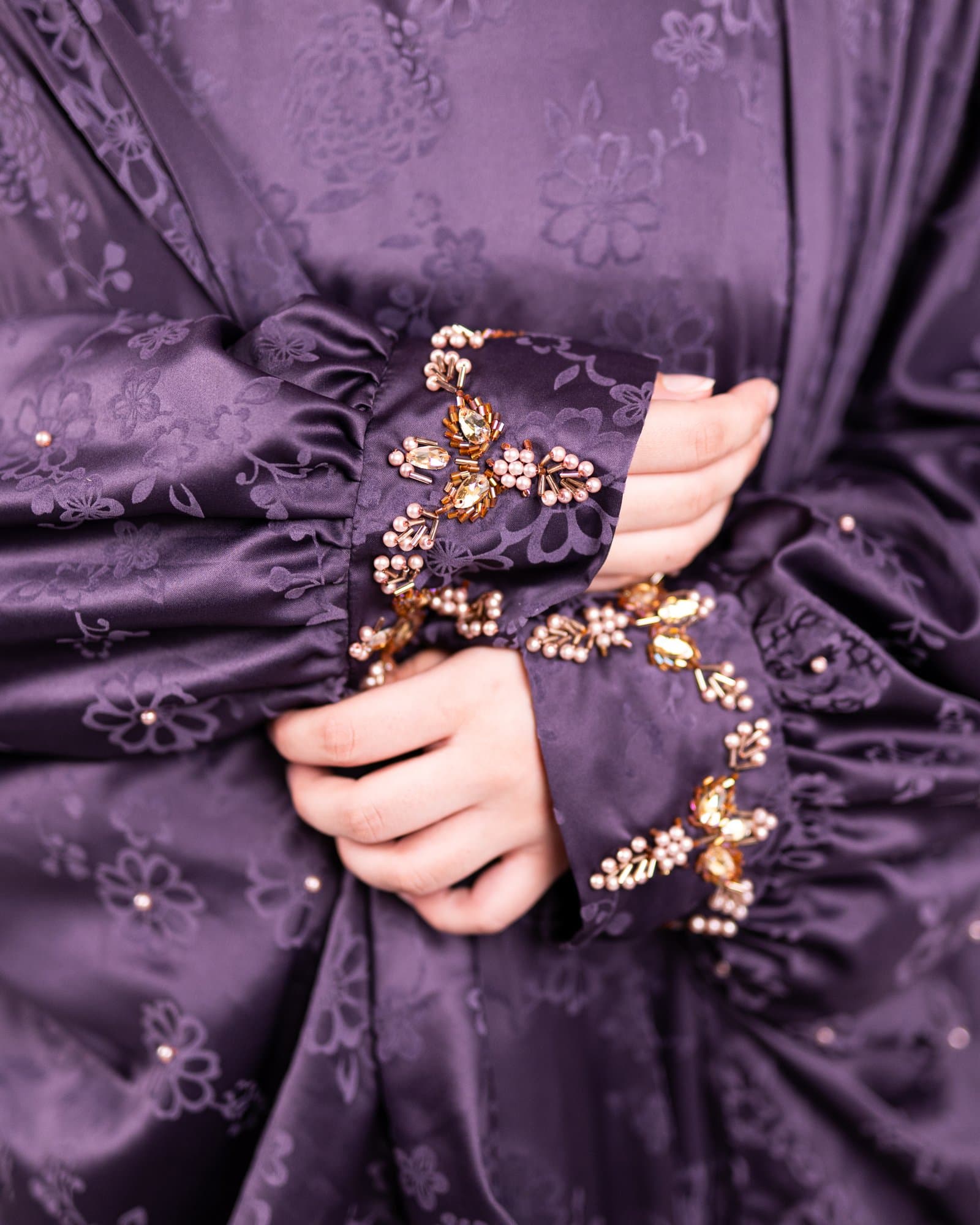 Model wearing an elegant Threads by Serene abaya